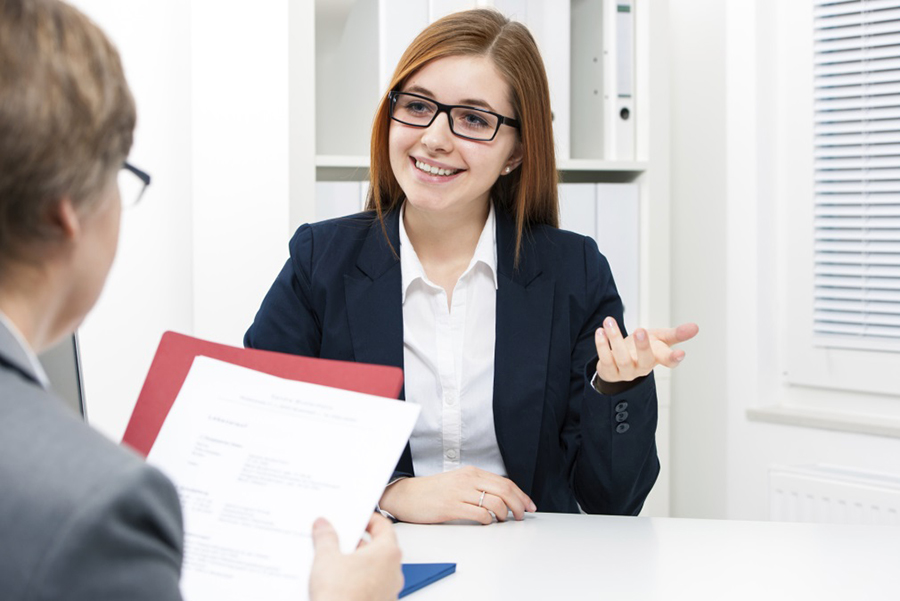 Aprende a controlar tu lenguaje corporal con 5 claves